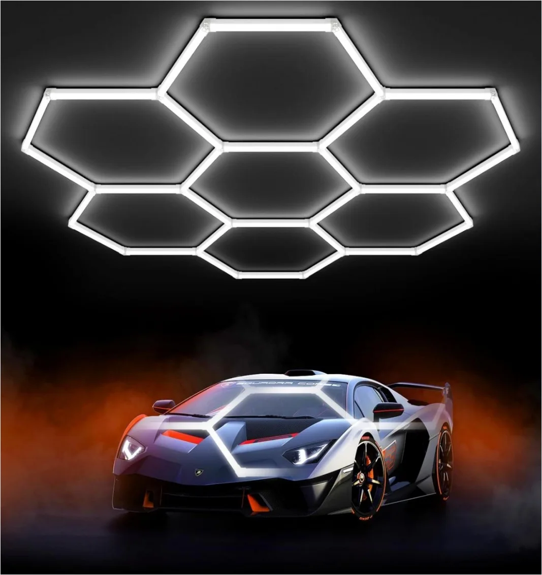 Plafonnier LED hexagonal CT-0701 allumé