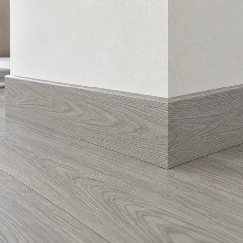 Plinthe PVC couleur Gris veiné, assortie au parquet SPC